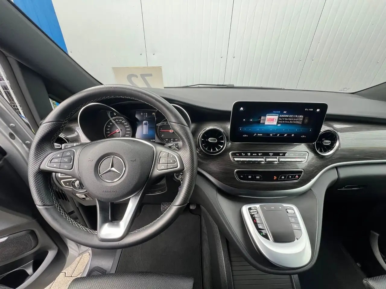 Mercedes-Benz V 300 LANG 4M NAVI MBUX 360° 7-SITZER 3xEL.TÜREN 17