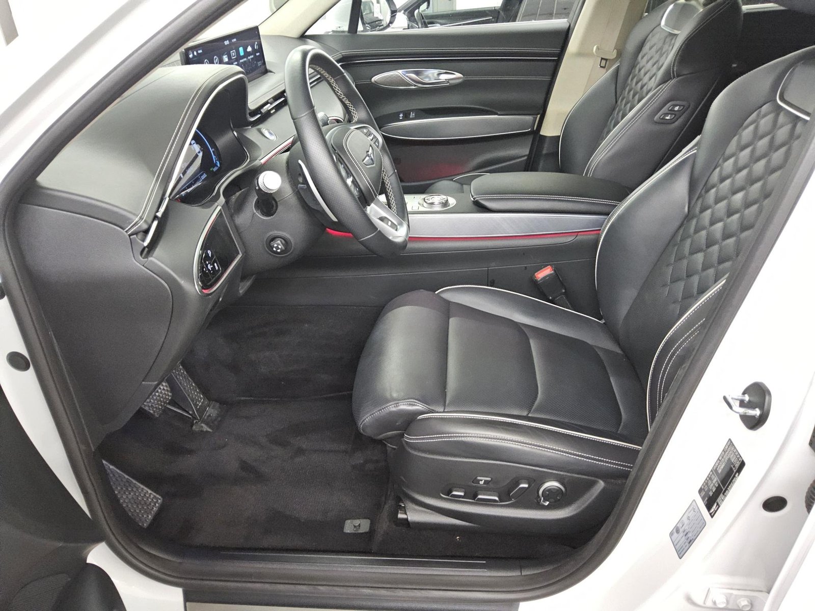 Genesis GV70 AWD LED Leder HuD Sound RFK SHZ 9