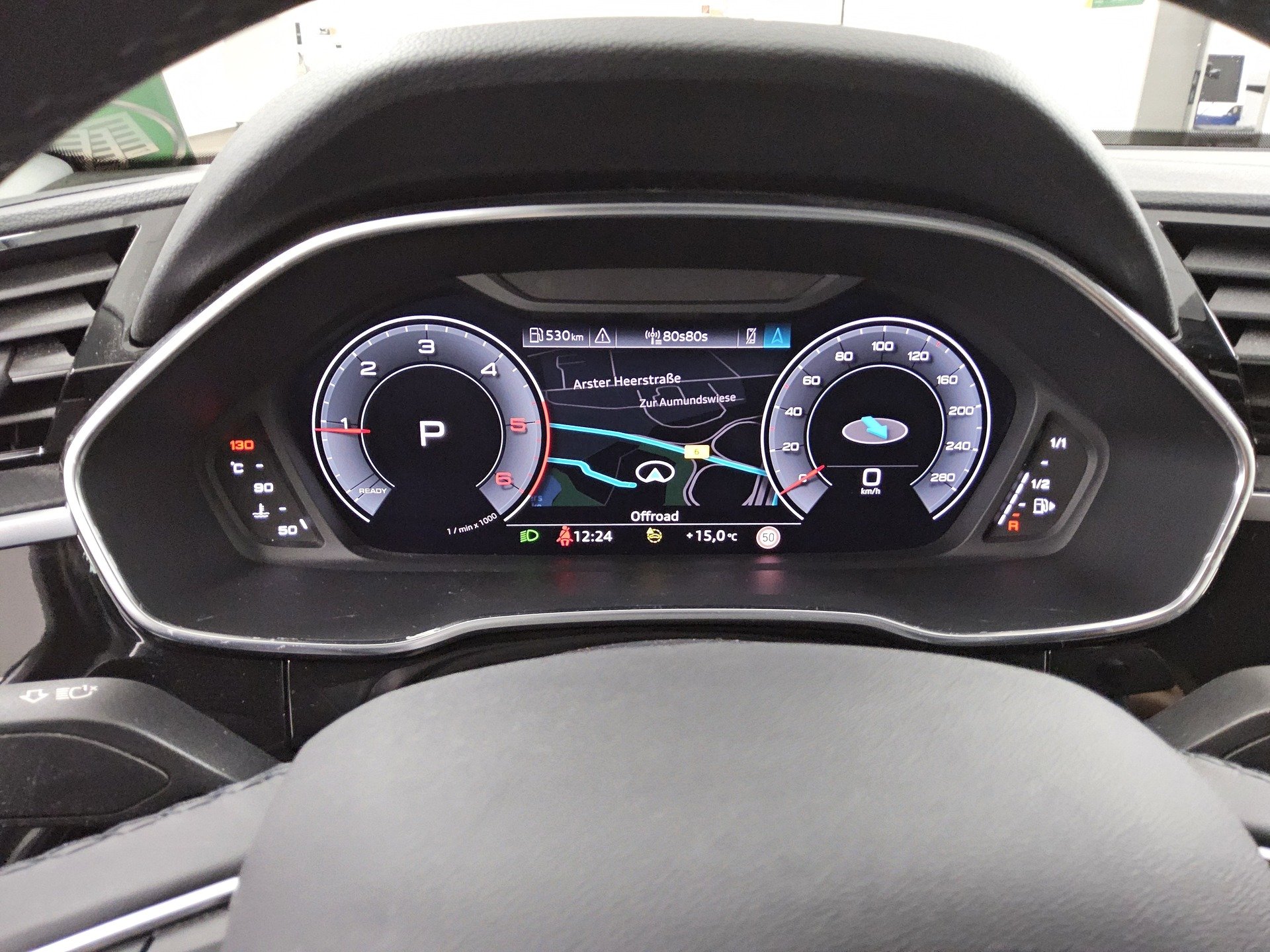 Audi Q3 40 TDI Qu. Navi LED vc RFK Shz 8