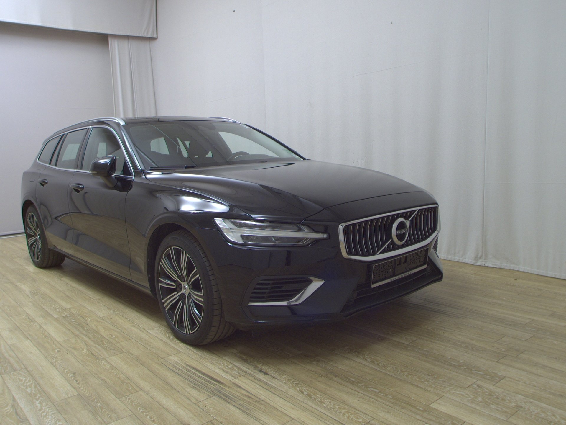 Volvo V60 T6 AWD Inscription Navi LED Pano Sound AHK 3