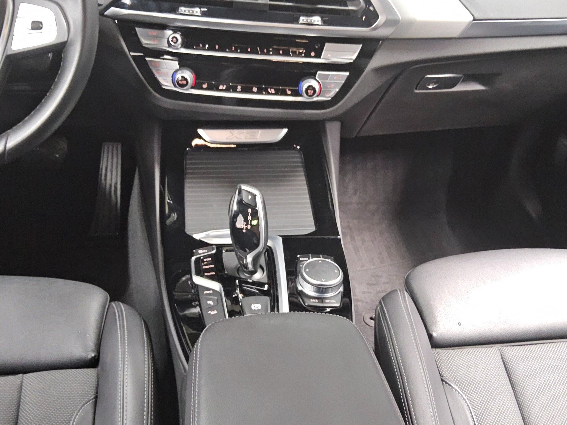 BMW X3 xDrive30e Advantage Navi LED+ LC-Pro HiFi DA 6