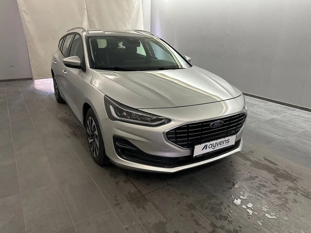 Ford Focus Titanium LED*NaviGroß*PDC*LM*DAB*SHZ*