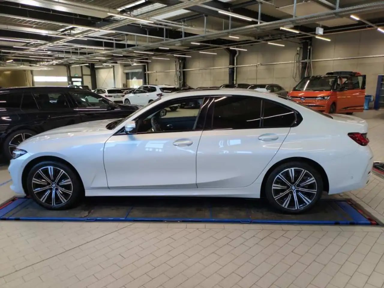 BMW 320 d xDrive STHZG*Sdach*HiFi*360*Leder*Innovati 3