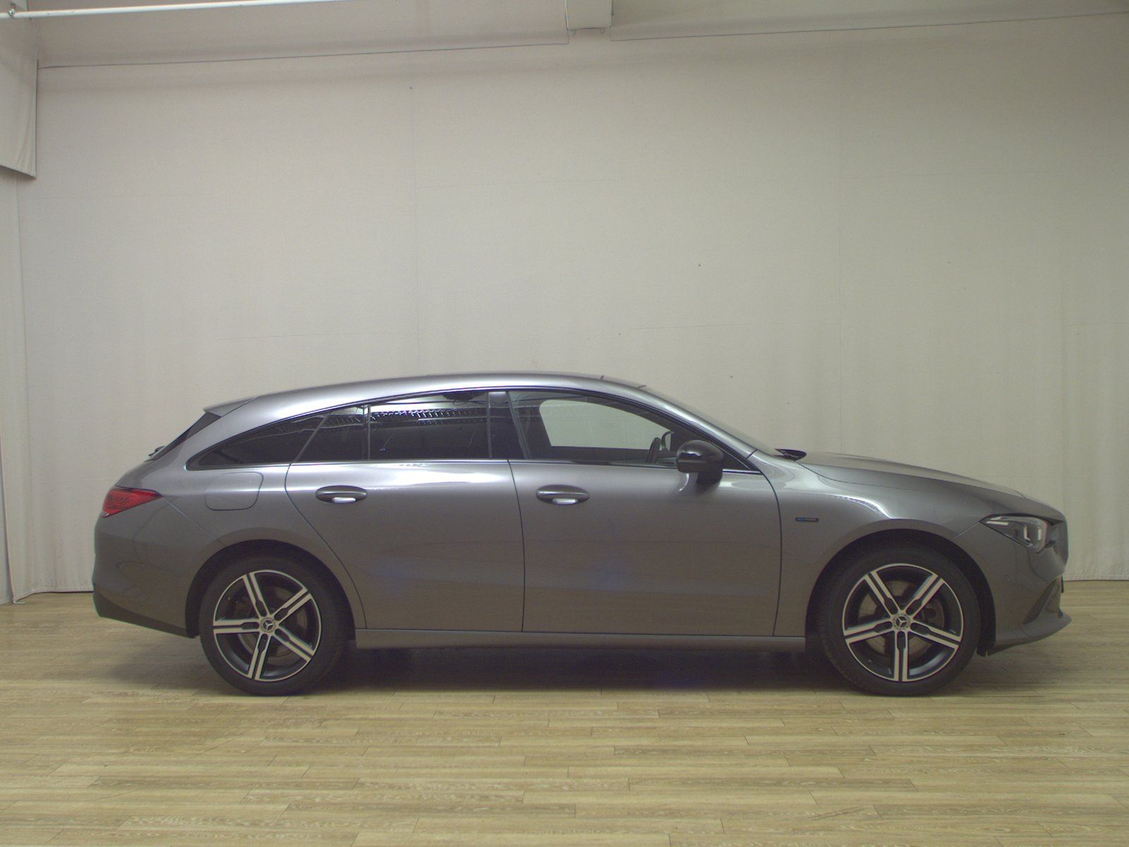 Mercedes-Benz CLA 250 Shooting Brake e Progressive Pano AHK RFK