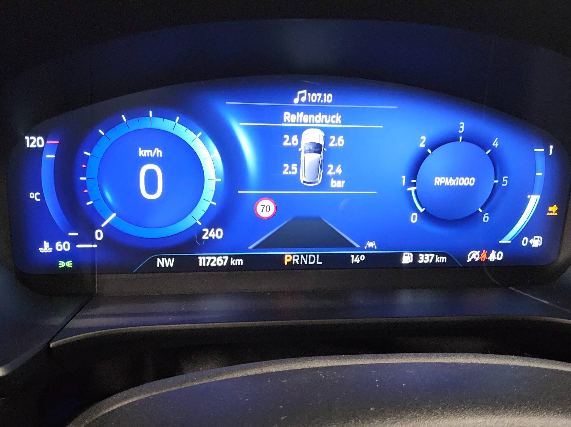 Ford Kuga 1.5 EB Titanium Navi LED RFK ACC 8