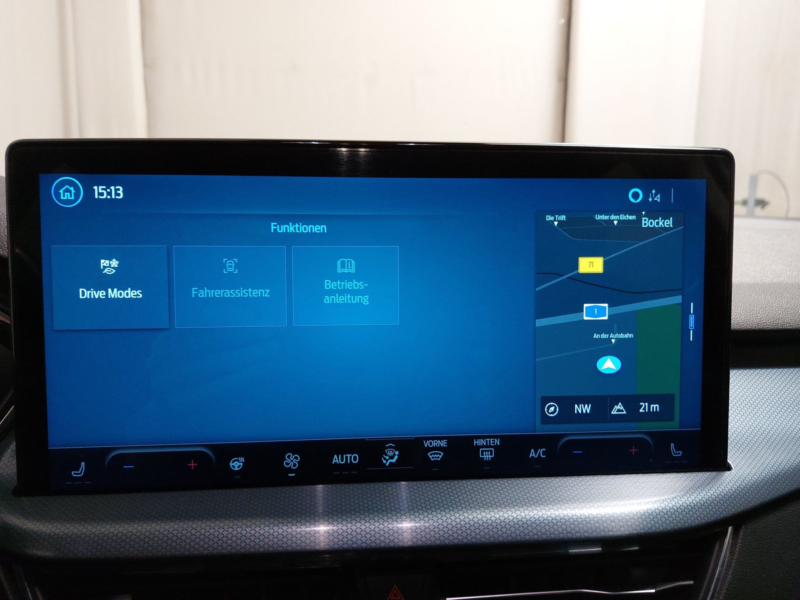 Ford Focus Turnier 1.5 EB Active NAVI LED SHZ RFK 20