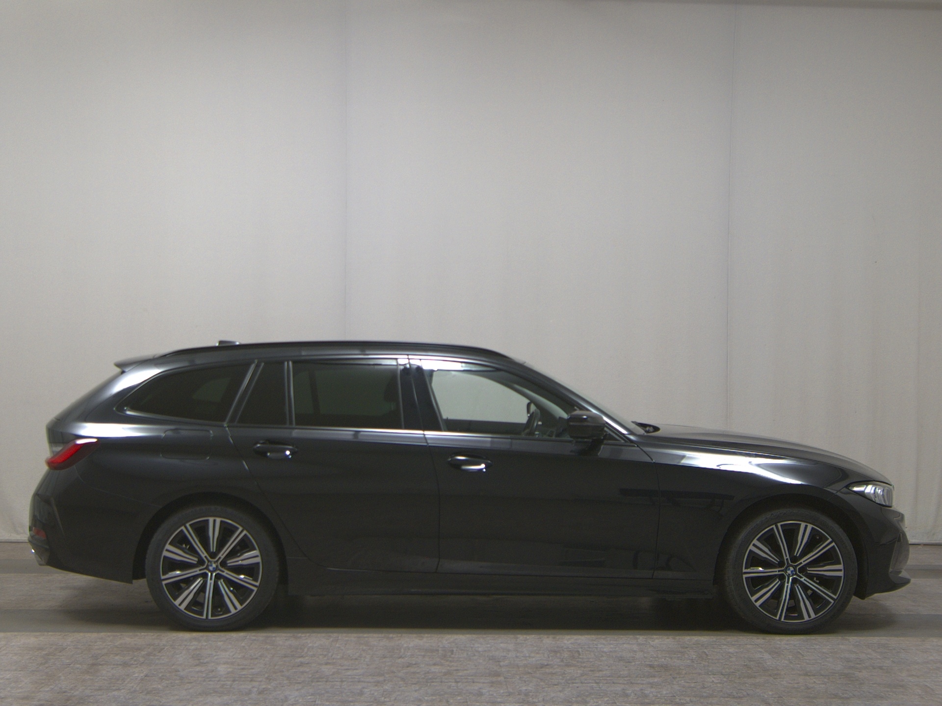 BMW 320d xDr M-Sport NAVI LED SHZ PDC