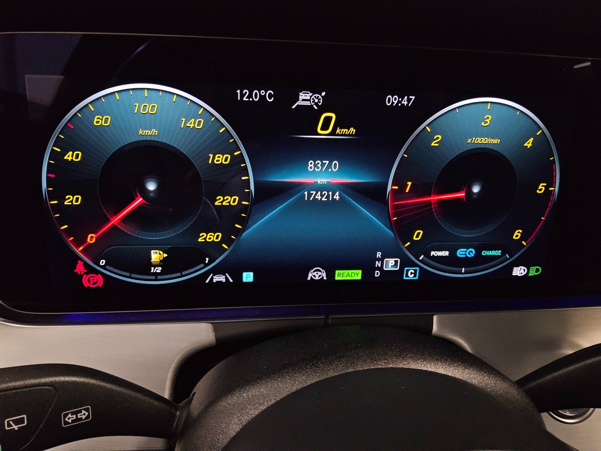 Mercedes-Benz E 220 T d Avantgarde Leder Navi LED Widescreen 8