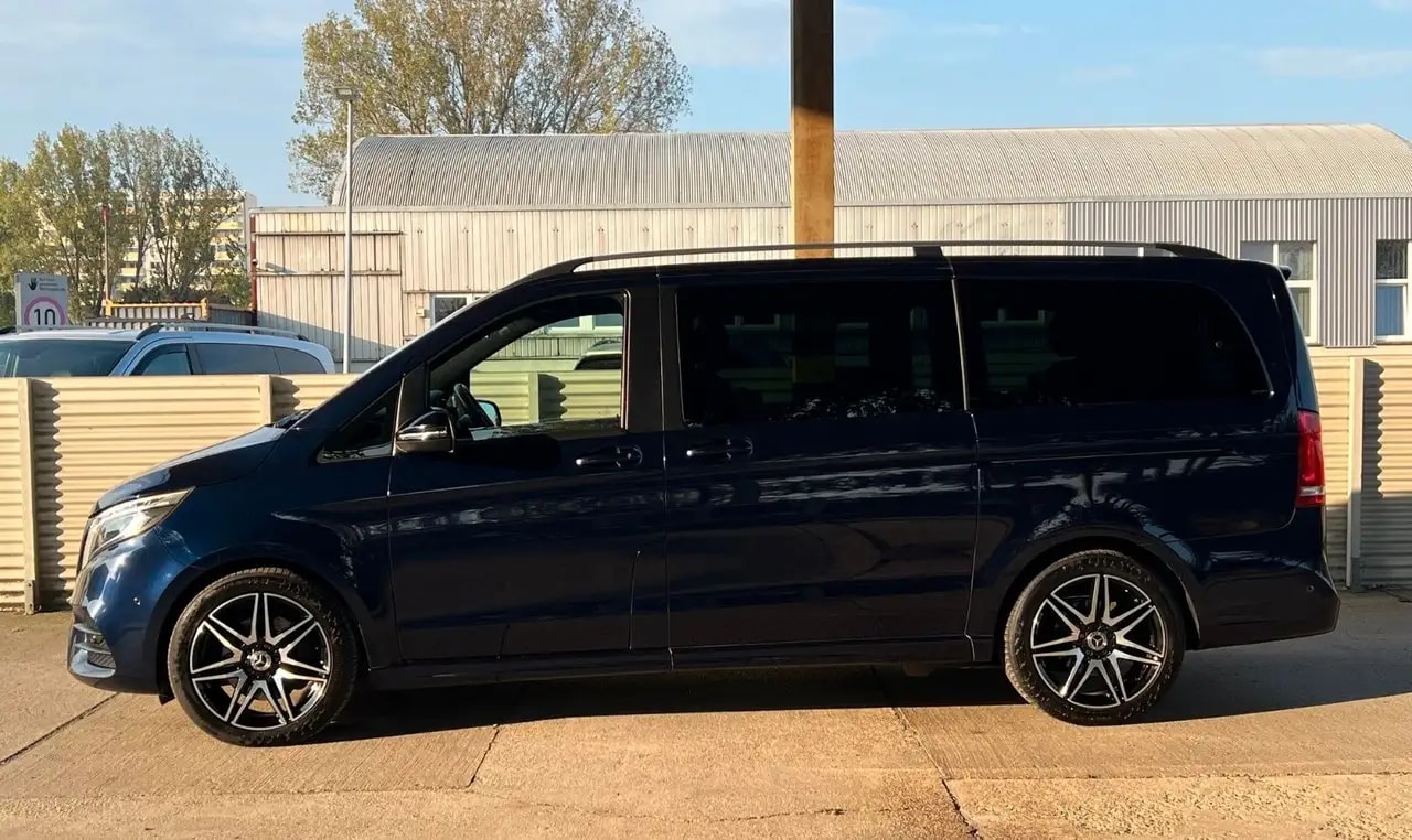Mercedes-Benz V 300 V300 d LANG AMG-LINE NAVI DISTRONIC LED EL.TÜREN 4