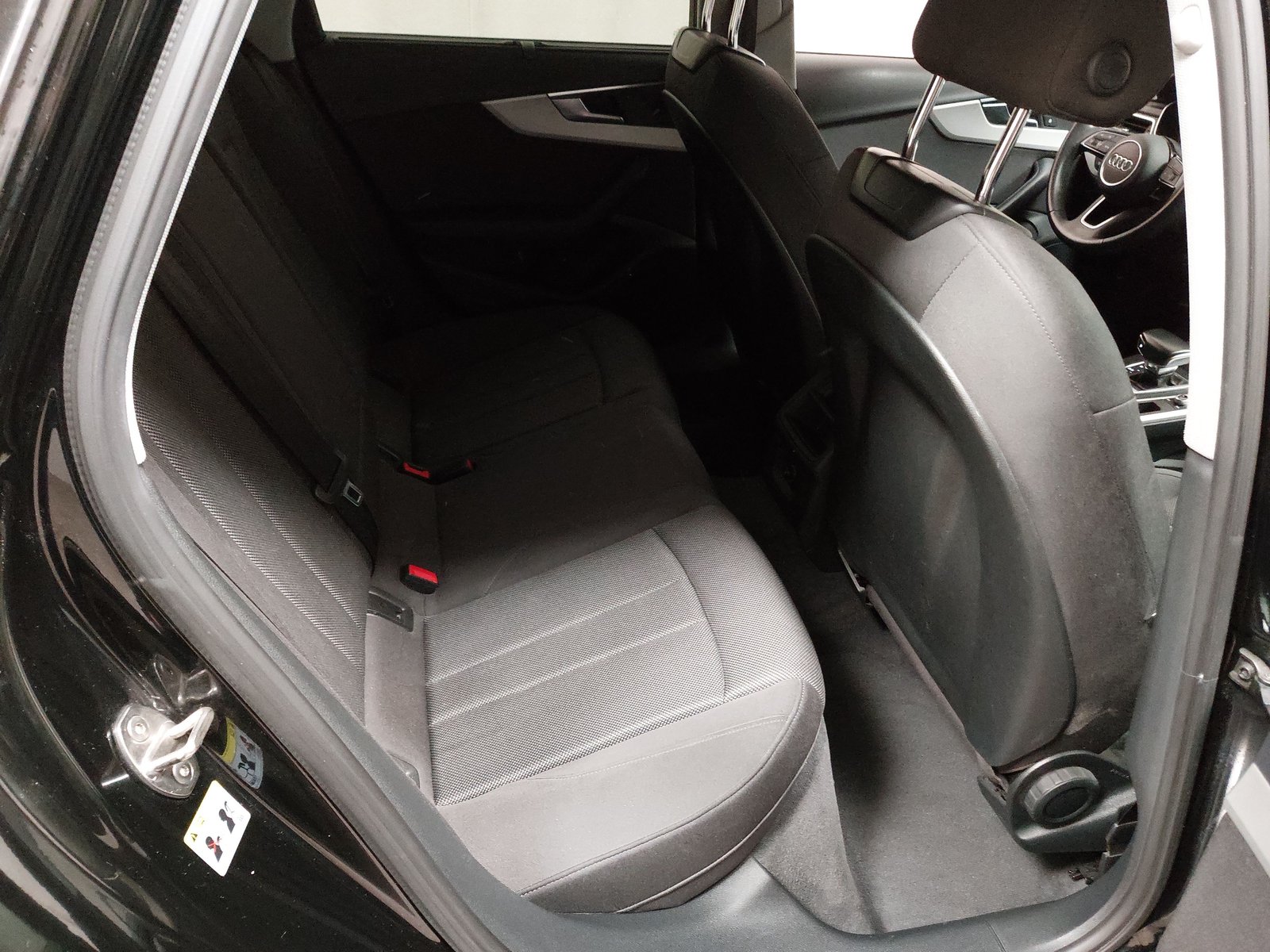 Audi A4 Avant 35 TDI advanced NAVI RFK LED 12