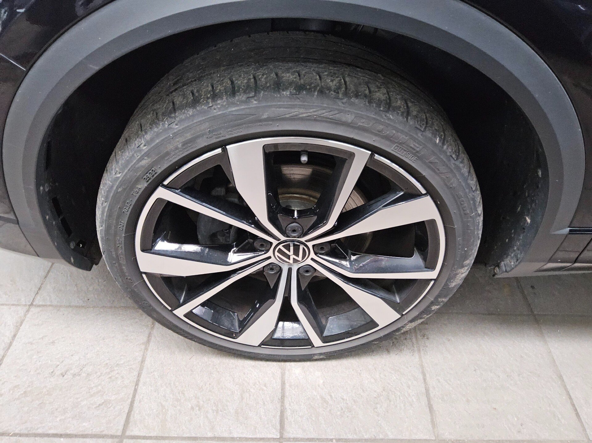 Volkswagen T-Roc 2.0 TSI 4M R-Line Navi Matrix ACC RfK AHK 11