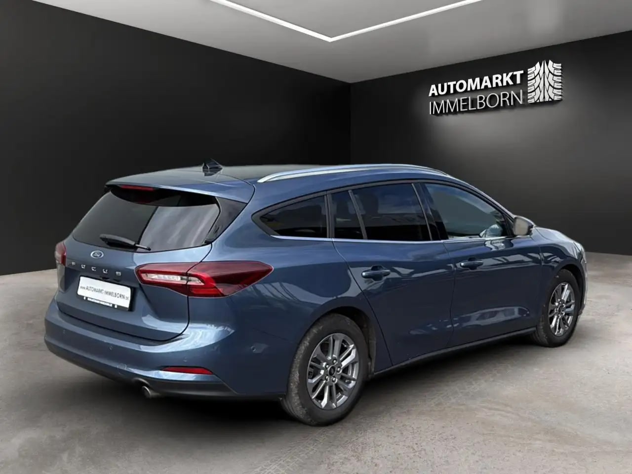 Ford Focus Titanium NaviGroß*Matrix*Panorama*Kamera*B 6