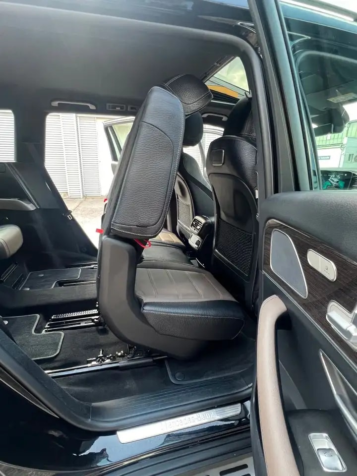 Mercedes-Benz GLS 400 d 4M 9G COMAND PANORAMA DISTRONIC KEYLESS 14