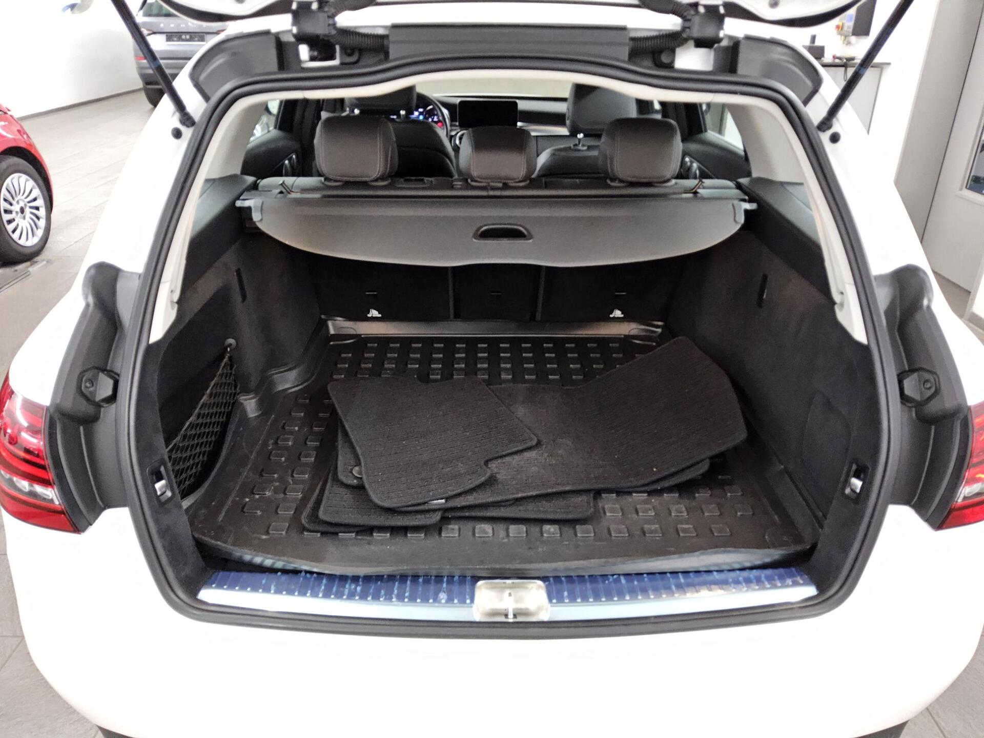 Mercedes-Benz C 220 T d Avantgarde Navi LED Burmester Distr.+ 11