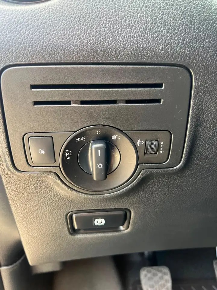 Mercedes-Benz Vito 116 MIXTO LANG KLIMA TEMPOMAT 5-SITZER AHK 20