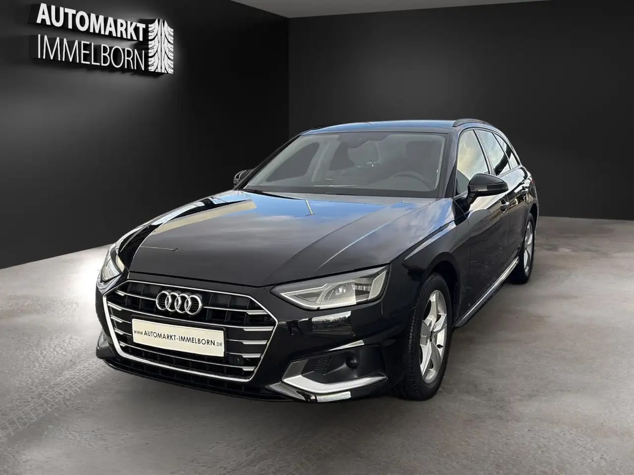 Audi A4 advanced Massage*Sound*LED*NaviTouch 4