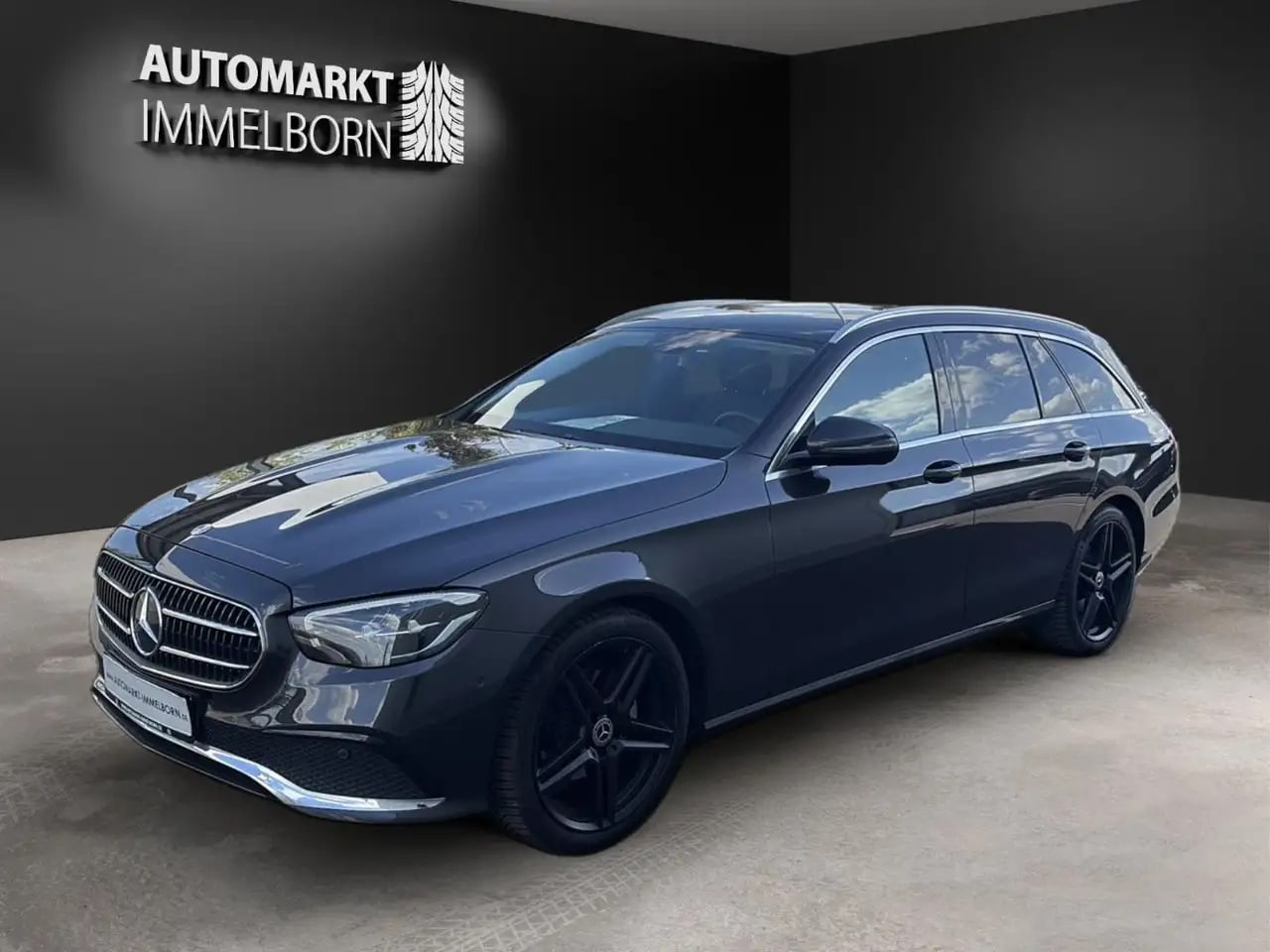 Mercedes-Benz E 200 d Kamera*LED*Leder*MBUXhigh+Navi*TW*Spur*V 4