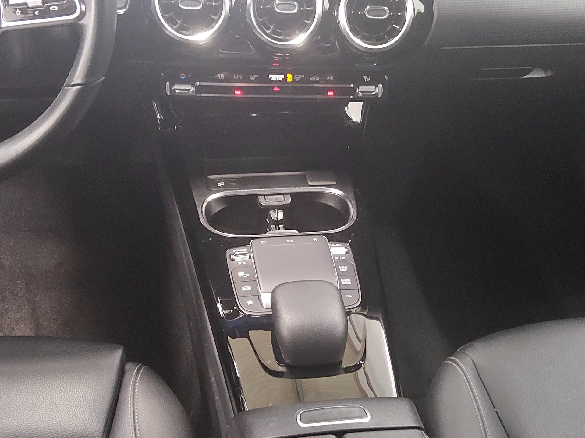 Mercedes-Benz CLA 200 SB d Progressive T-Leder Navi LED RfK 6