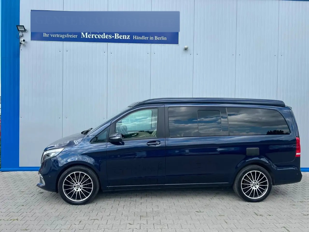 Mercedes-Benz V 300 d LANG MARCO POLO KÜCHE LEDER LED AIRMATIC 4