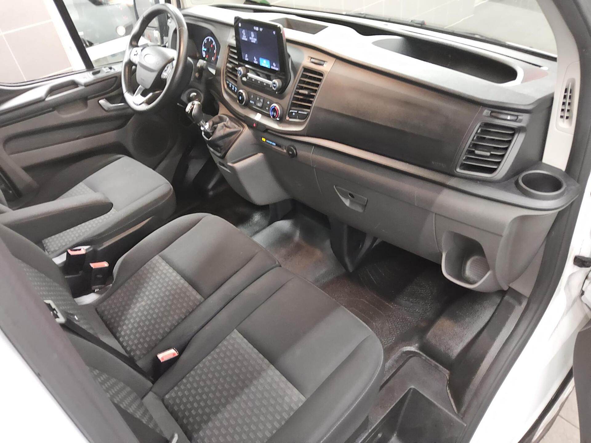 Ford Tourneo Custom 2.0 TDCi Trend L2H1 9-Sitze 5