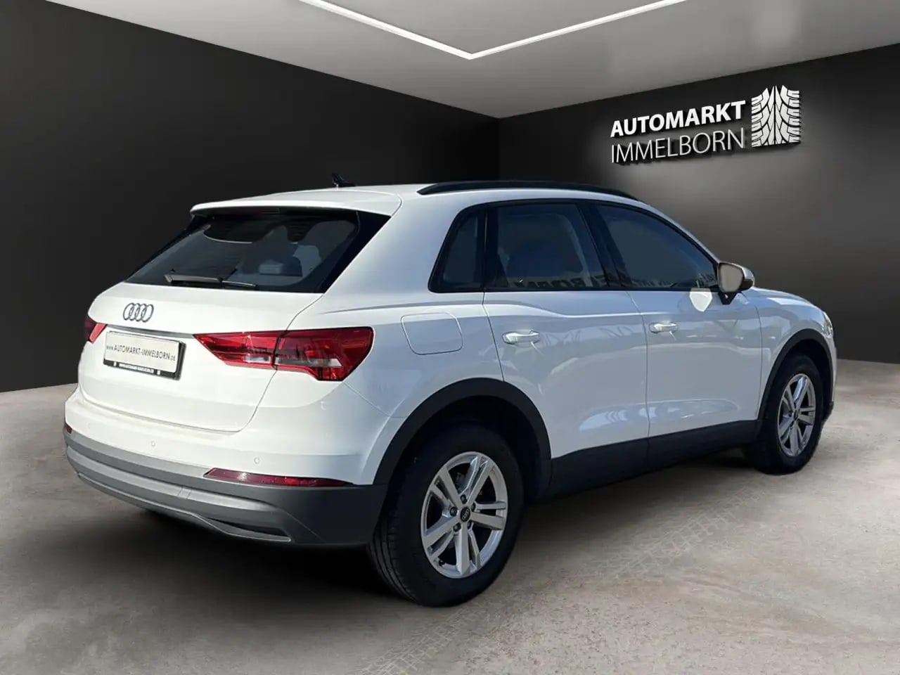 Audi Q3 35 TDI Virtual*LED*NaviTouch*SPUR*VKZ*Tempo*L 8