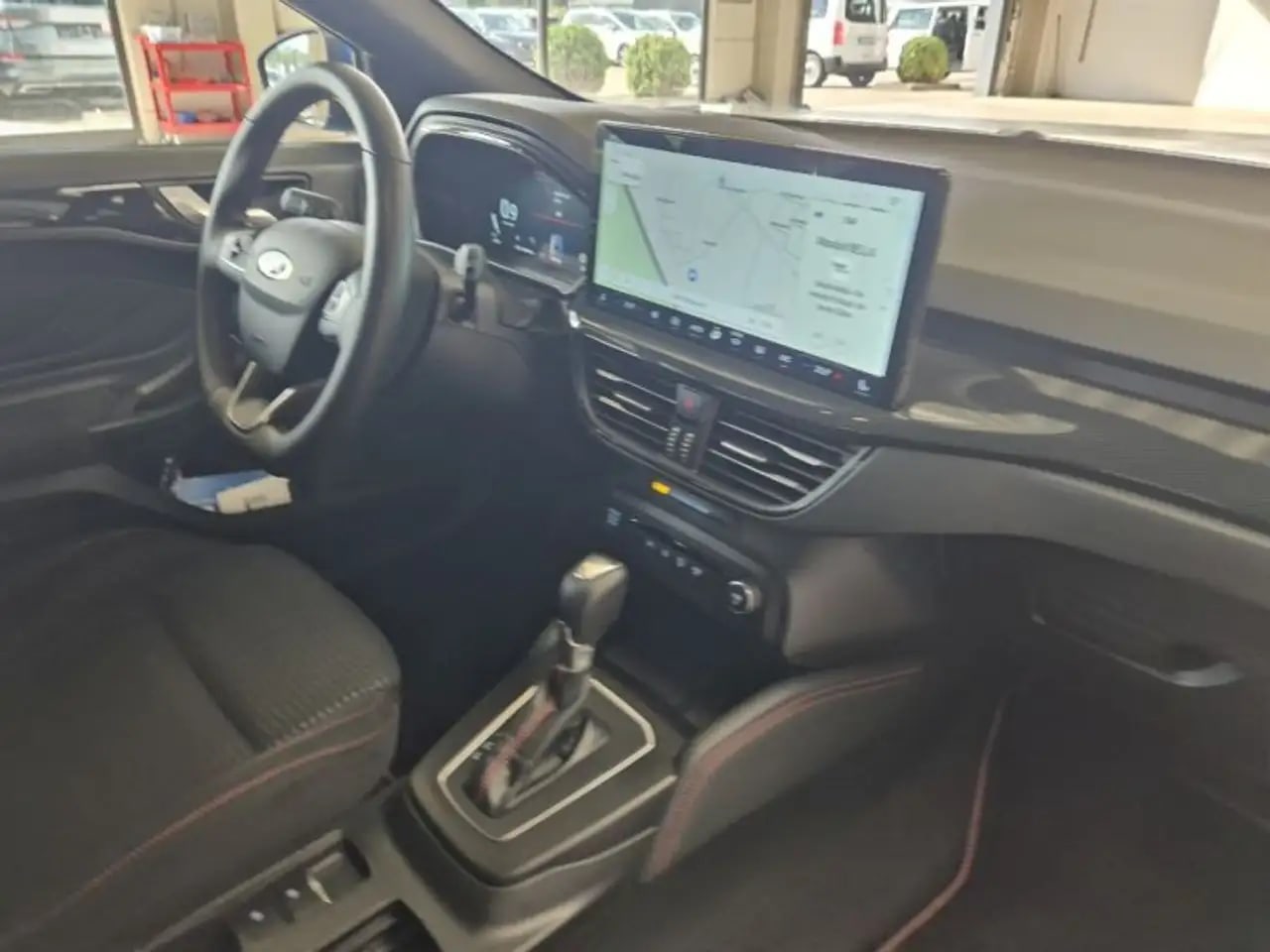 Ford Focus ST-Line X Kamera*Matrix*NaviGroß*ACC*TW*SP 6