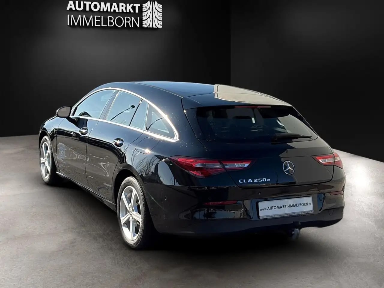 Mercedes-Benz CLA 250 AHK*LED*Leder*Navi*DAB*17*Tempo 5