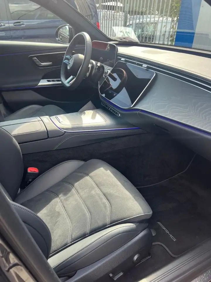 Mercedes-Benz E 200 AMG-LINE NIGHT-PAK 9G-TR KAMERA KEYLESS-GO 13