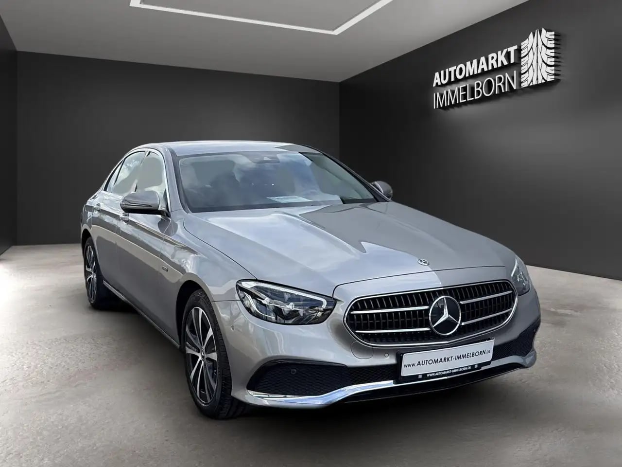 Mercedes-Benz E 300 e AVANTGARDE LED*Kamera*DAB*Navi*SOH 100% 2