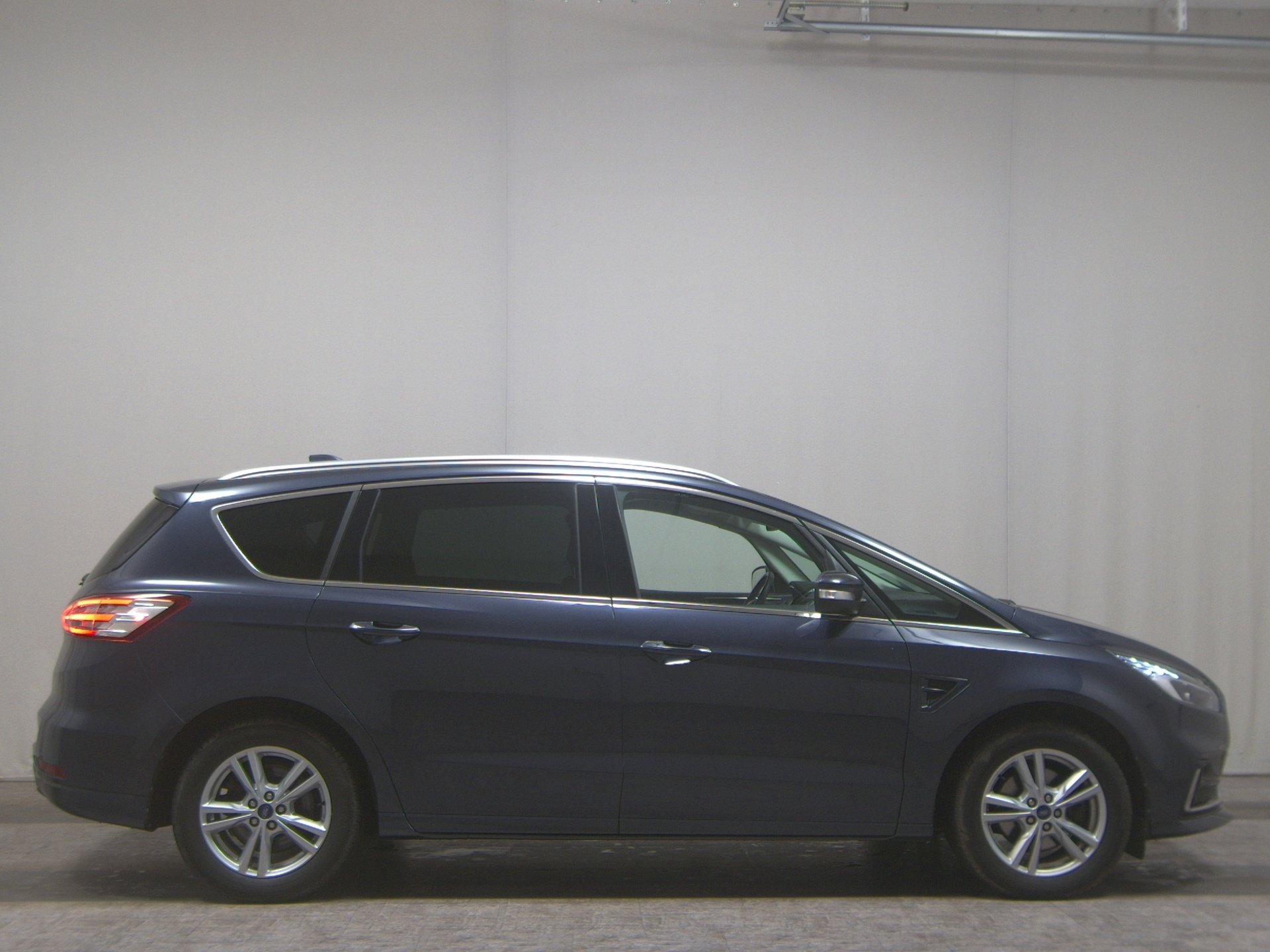 Ford S-Max 2.0 EB Titanium Navi LED Kamera DAB Shz