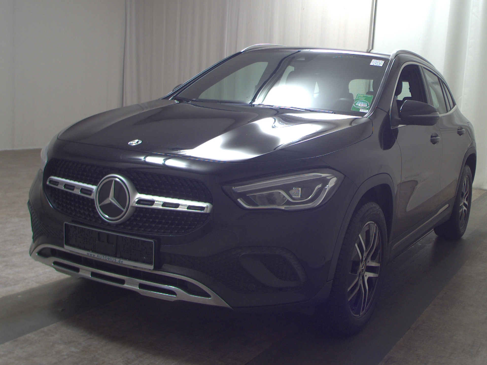 Mercedes-Benz GLA 220 d Progressive T-Leder Navi LED RKF AHK 2