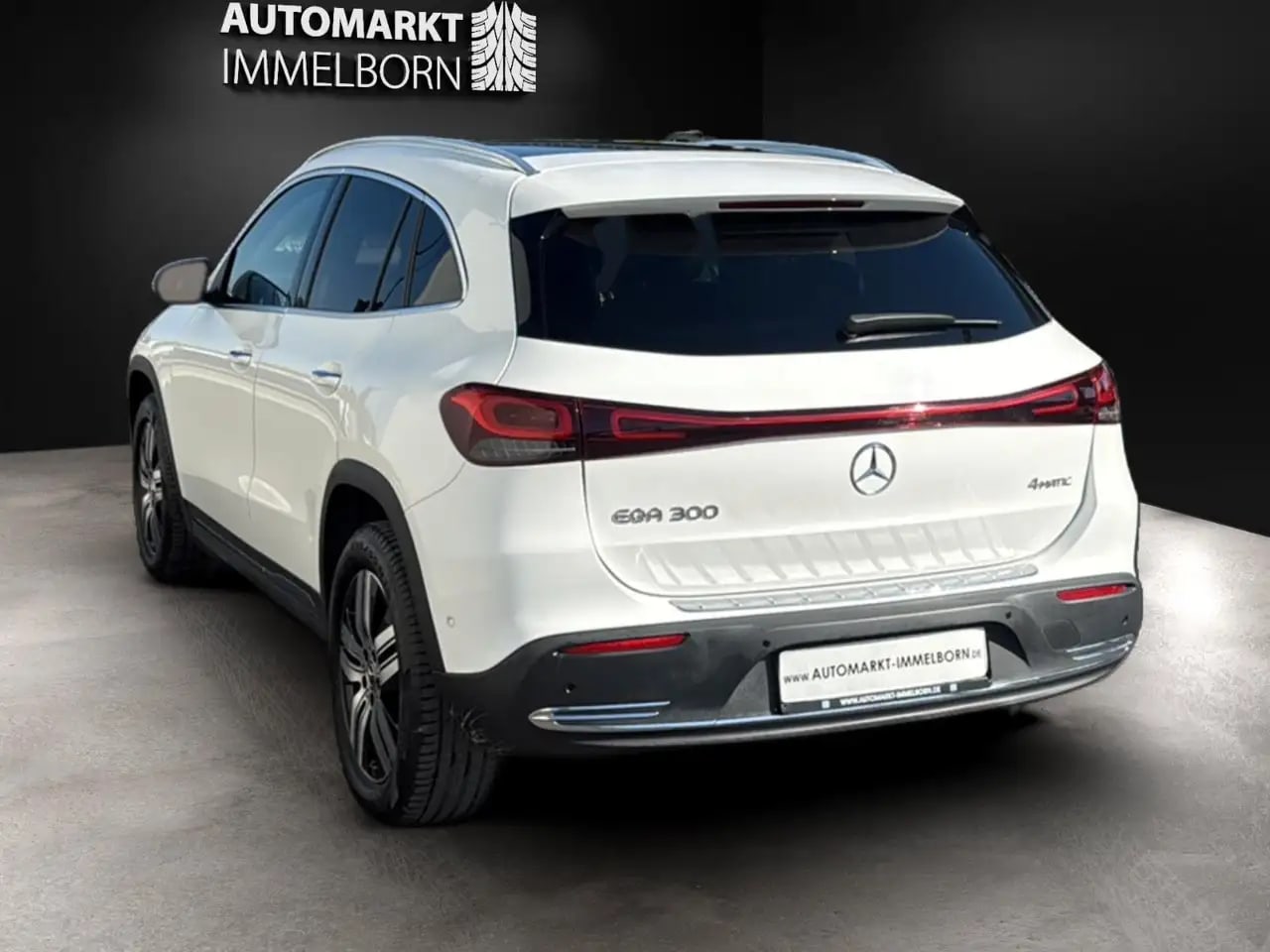 Mercedes-Benz EQA 300 Allrad MBUXDistro*Pano*Kamera*LED*SOH97% 5