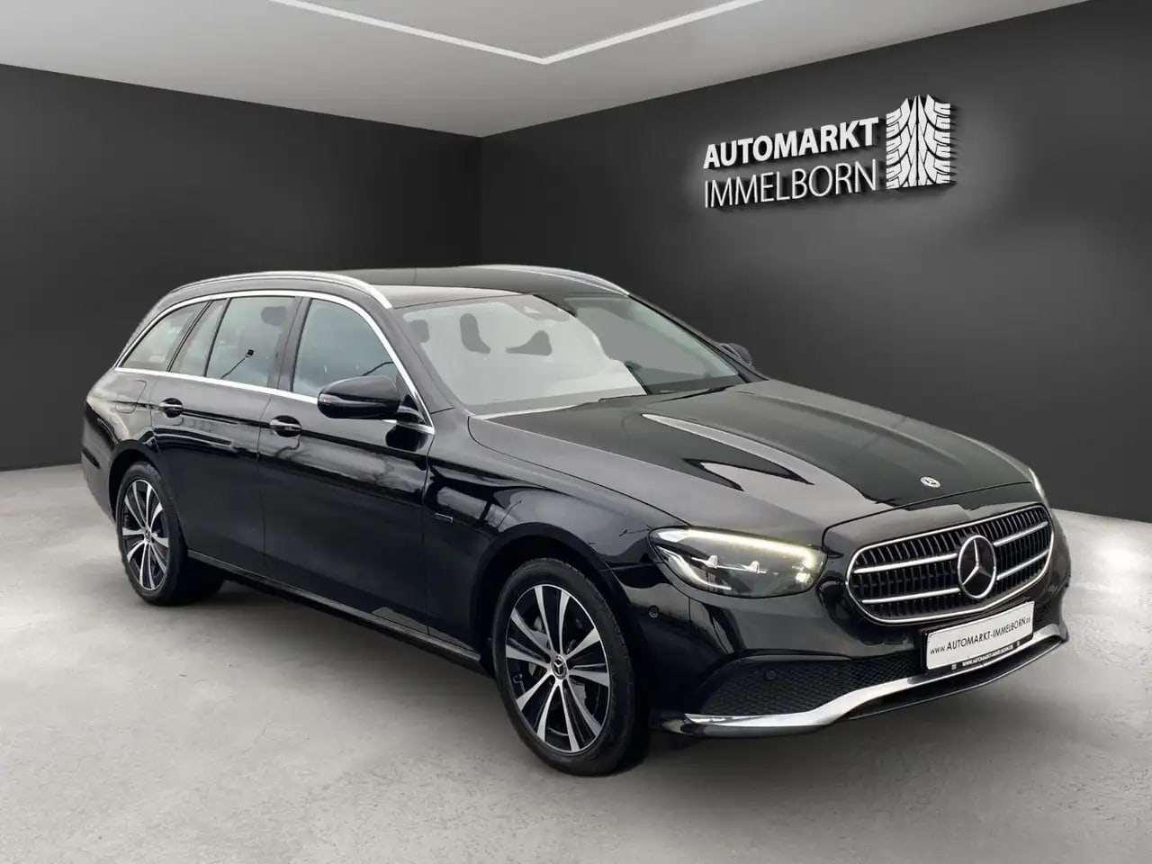 Mercedes-Benz E 300 de AllradAHK*Dist*SOH 100%*HVBatterie neu