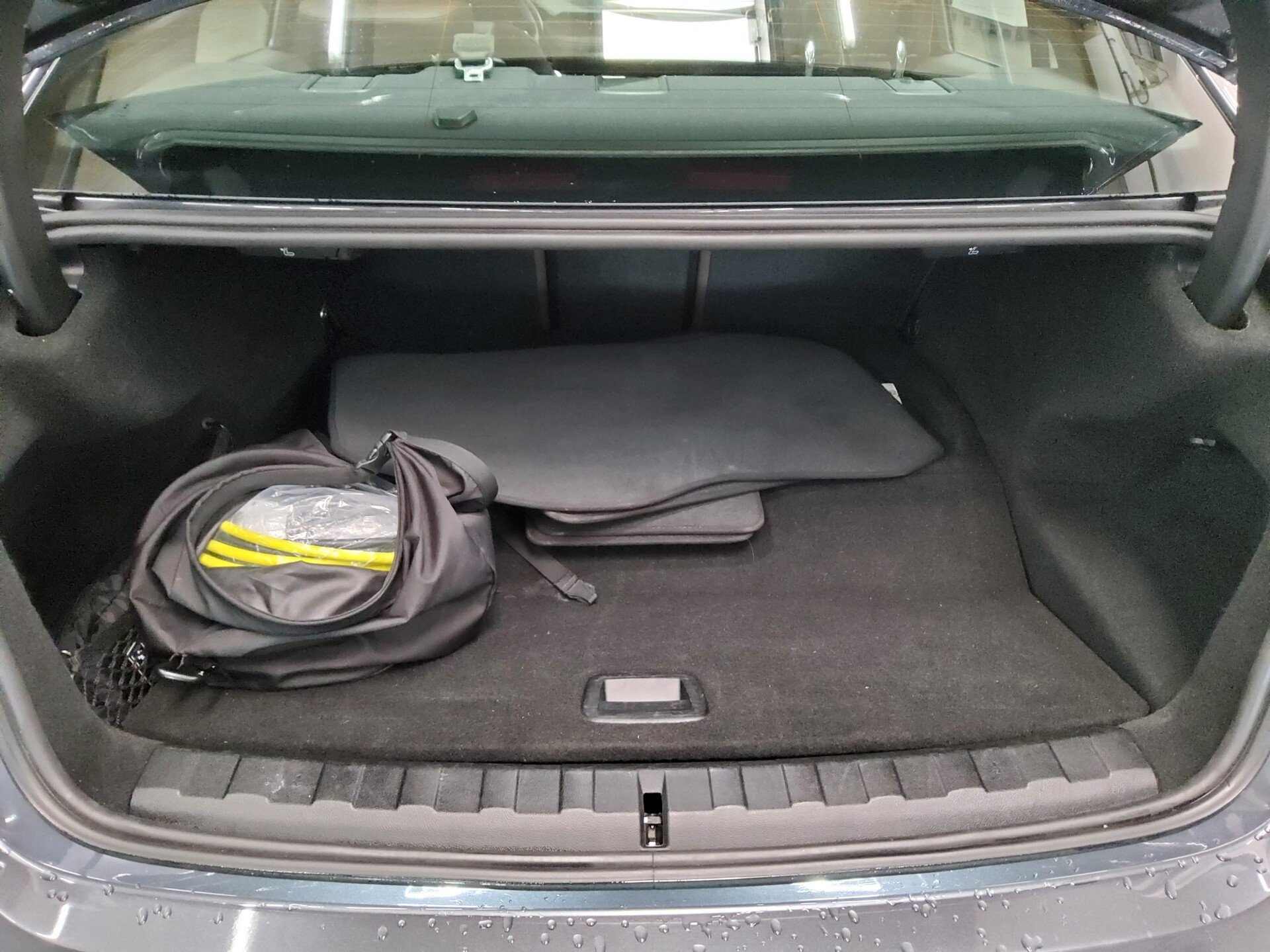BMW 320e M-Sport Leder Navi Laser LC Pro HiFi HuD 12