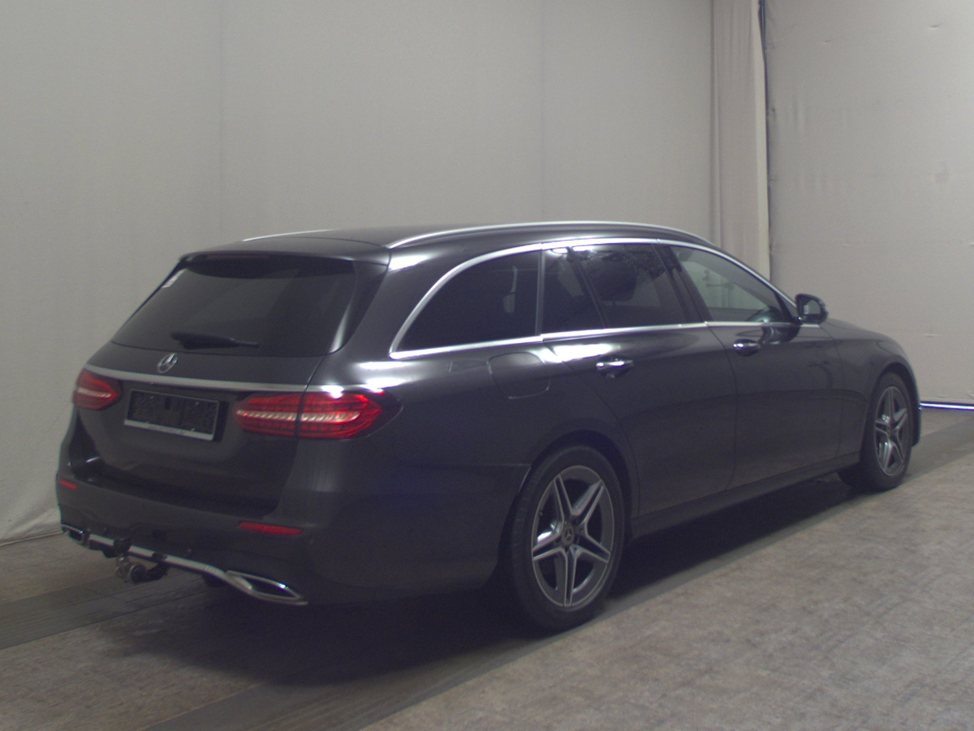 Mercedes-Benz E 300 T d 4M AMG-Line Navi LED Widescreen HuD 4