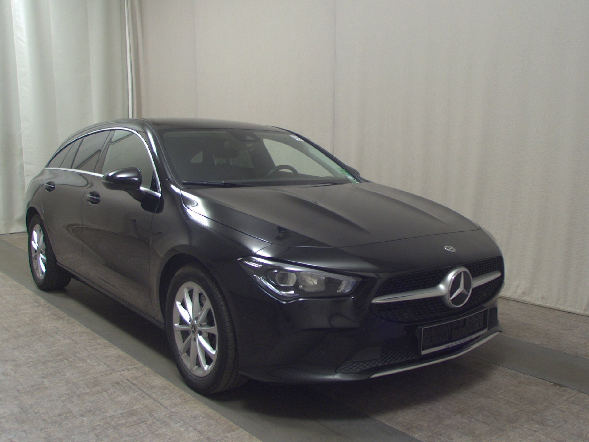 Mercedes-Benz CLA 200 SB d Progressive T-Leder Navi LED RfK 3
