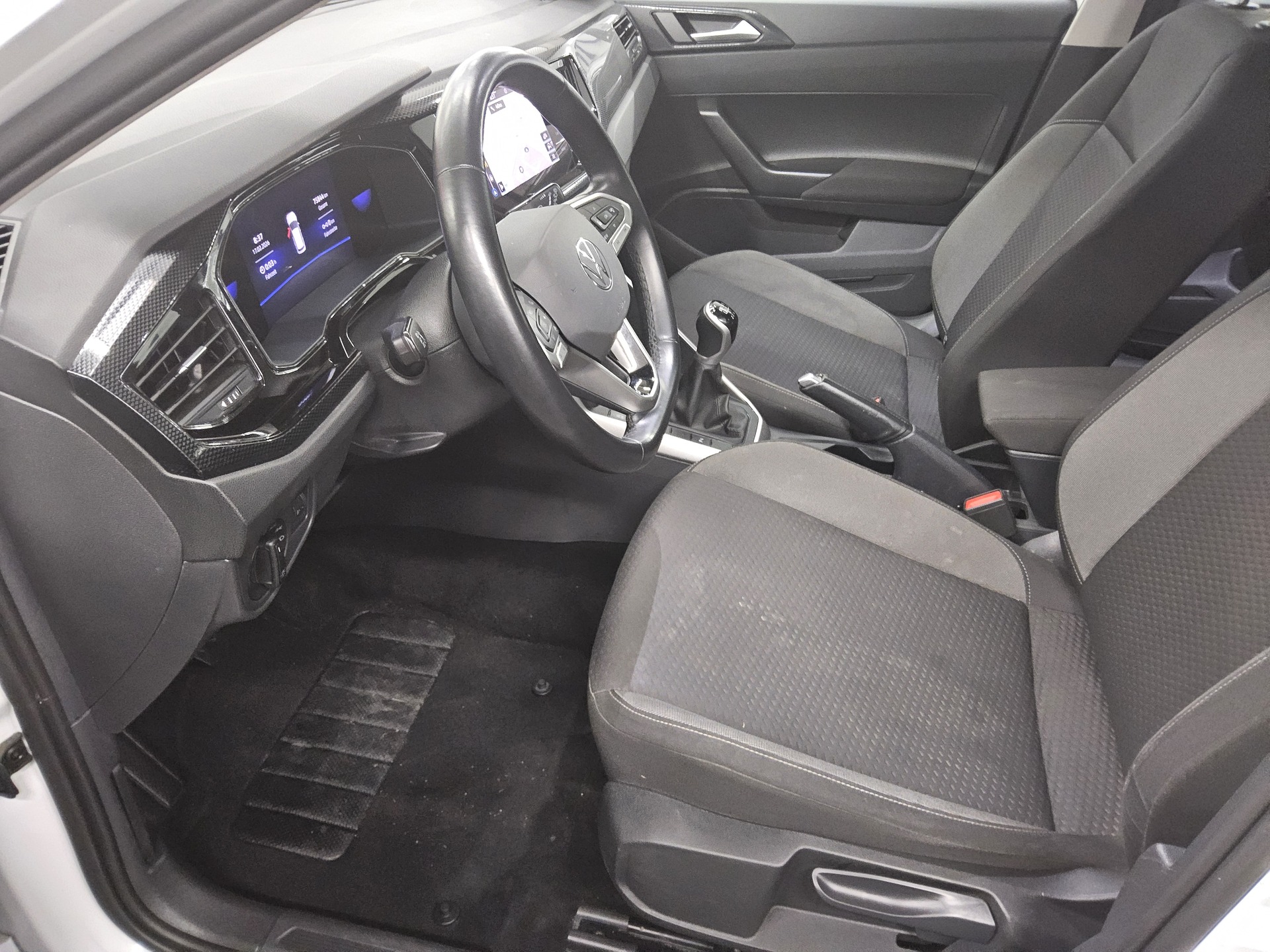 Volkswagen Taigo 1.0 TSI Life Navi DC LED DAB PDC Shz 9
