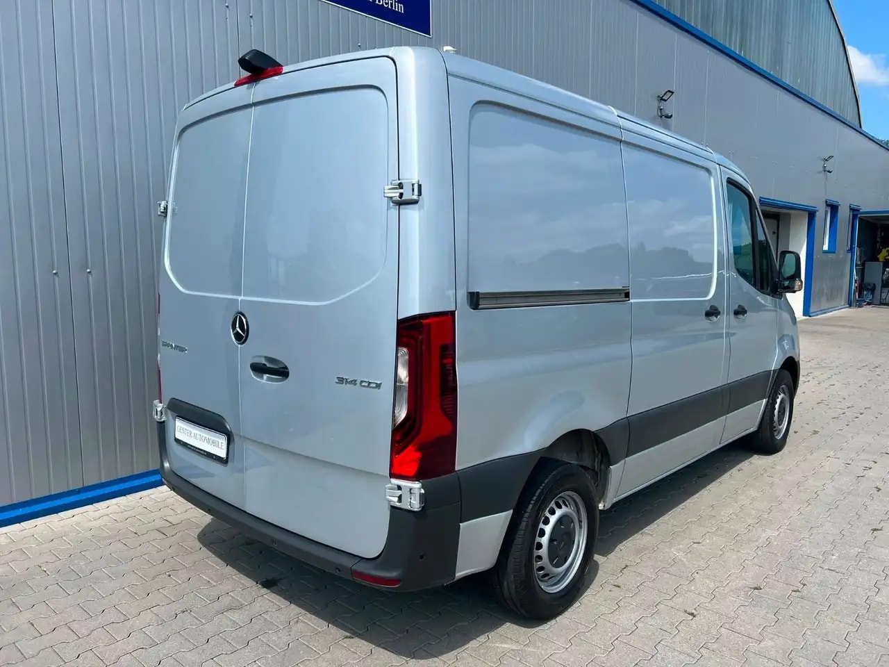 Mercedes-Benz Sprinter 314 AUTOMATIK NAVI TOTWINKEL KAMERA LED 7