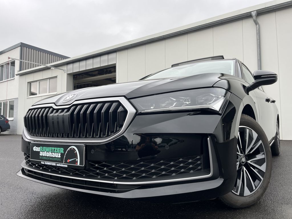 Skoda Superb Combi 2.0 TDI DSG Selection AHK PANO Head