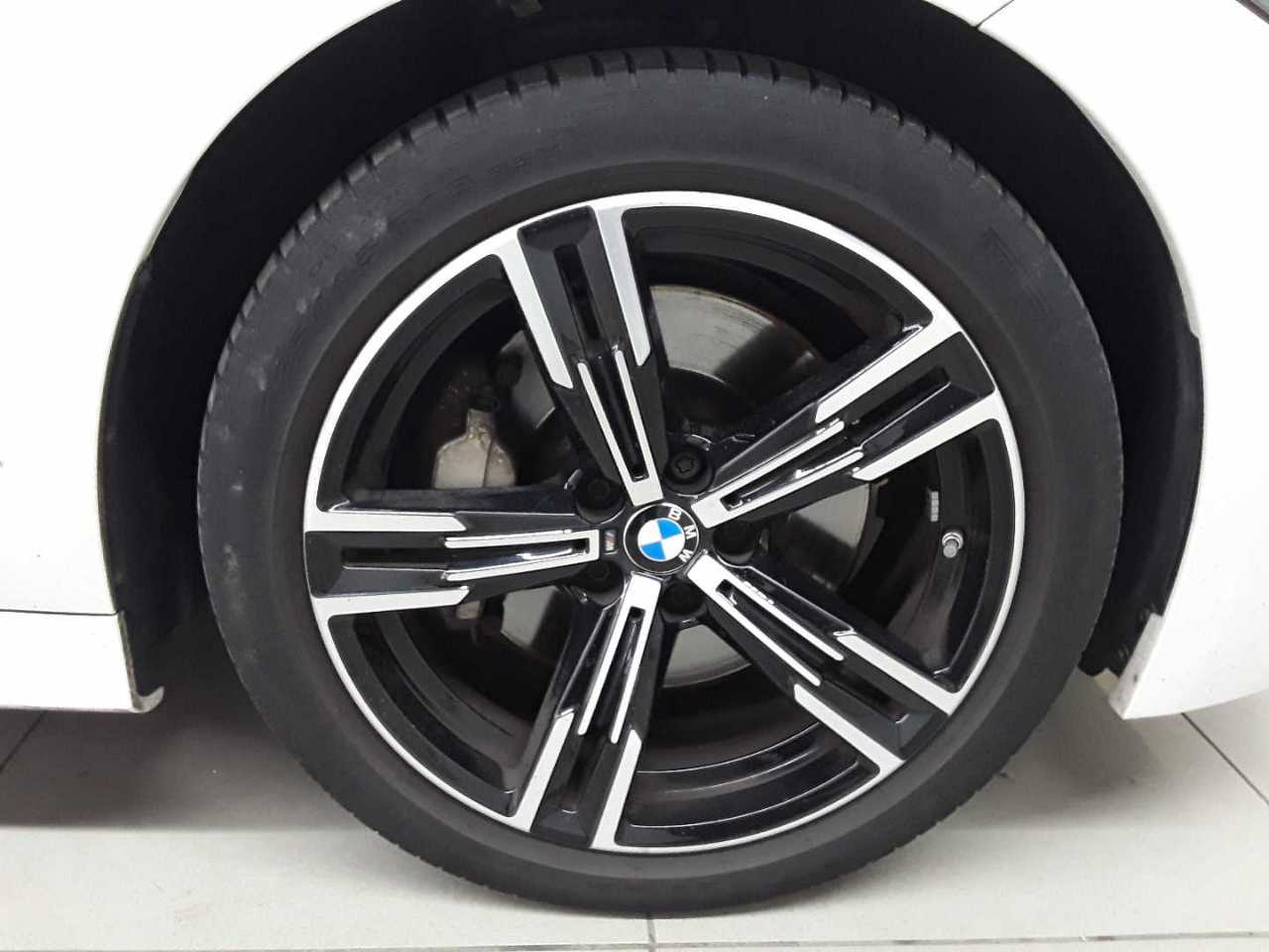 BMW 330i Touring xDrive Aut. 13
