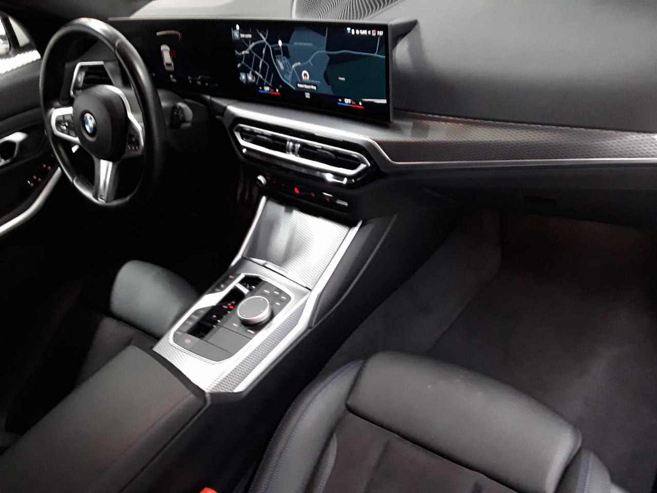 BMW 330i Touring xDrive Aut. 12