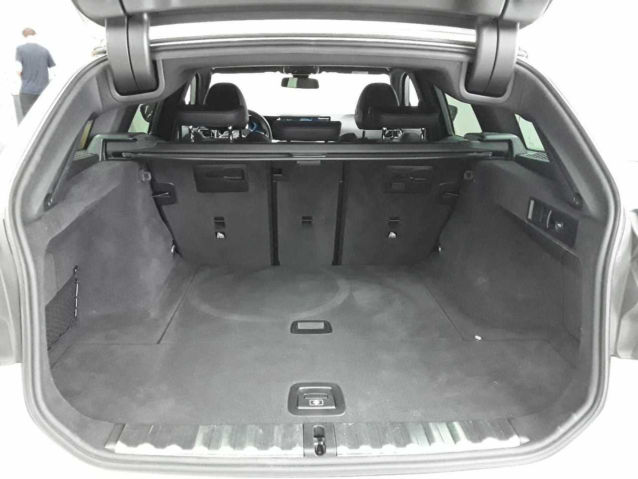 BMW 330i Touring xDrive Aut. 8