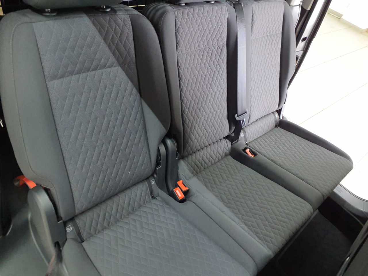 Volkswagen Caddy 2.0 TDI BMT (7-Si.) DSG Life Maxi 9
