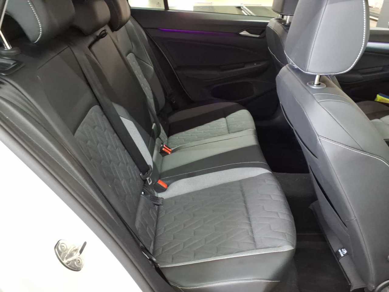 Volkswagen Golf Variant 1.5 eTSI OPF DSG Goal 15