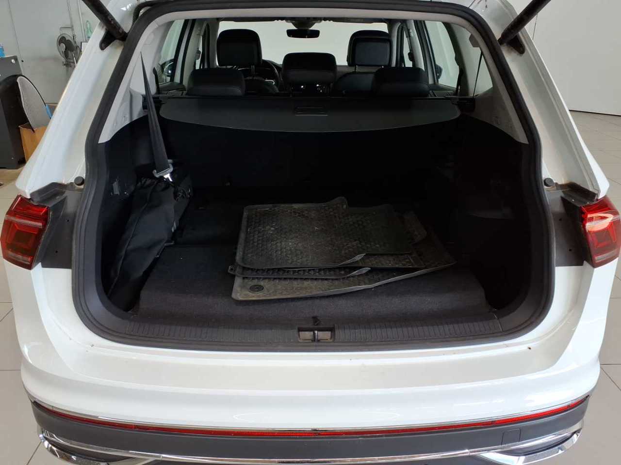 Volkswagen Tiguan Allspace 2.0 TDI SCR 4Motion DSG Elegance 15