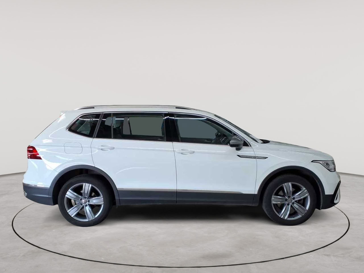 Volkswagen Tiguan Allspace 2.0 TDI SCR 4Motion DSG Elegance 3