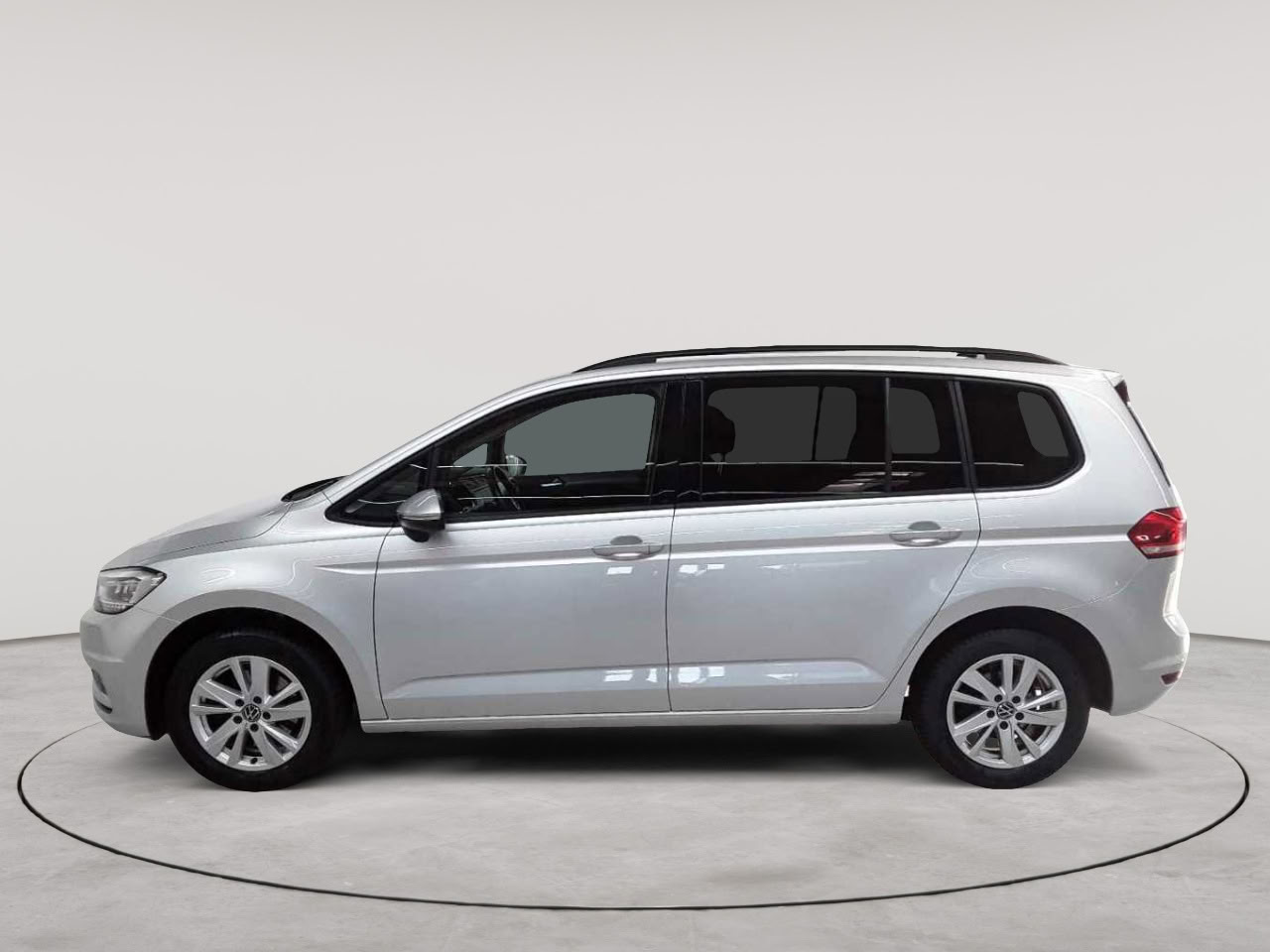 Volkswagen Touran 2.0 TDI SCR DSG Comfortline 6