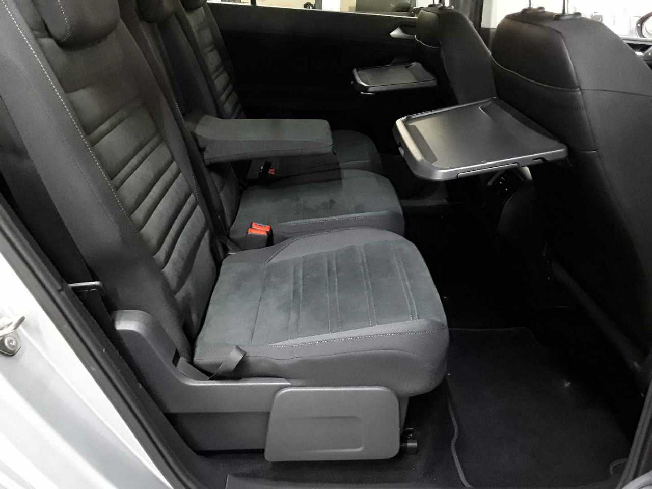 Volkswagen Touran 2.0 TDI SCR DSG Comfortline 14
