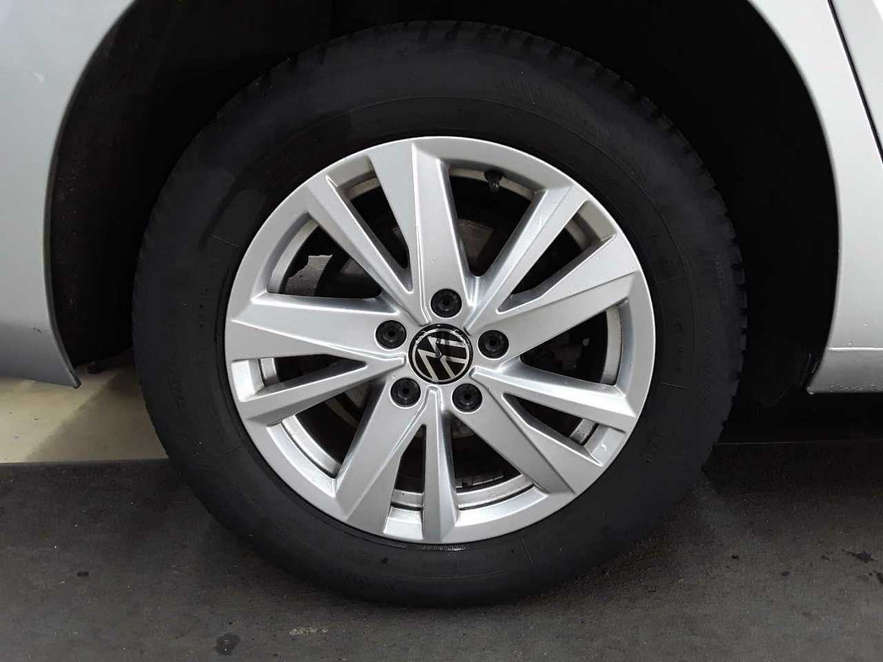 Volkswagen Touran 2.0 TDI SCR DSG Comfortline 17