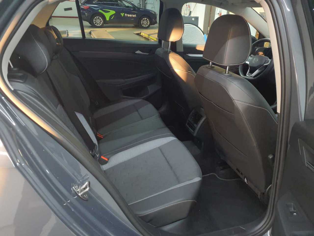Volkswagen Golf 1.5 TSI OPF Goal 14